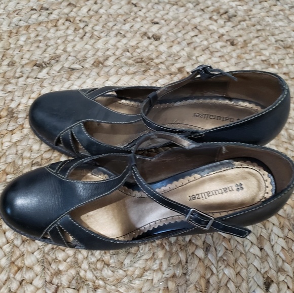 Naturalizer pumps - Picture 2 of 3